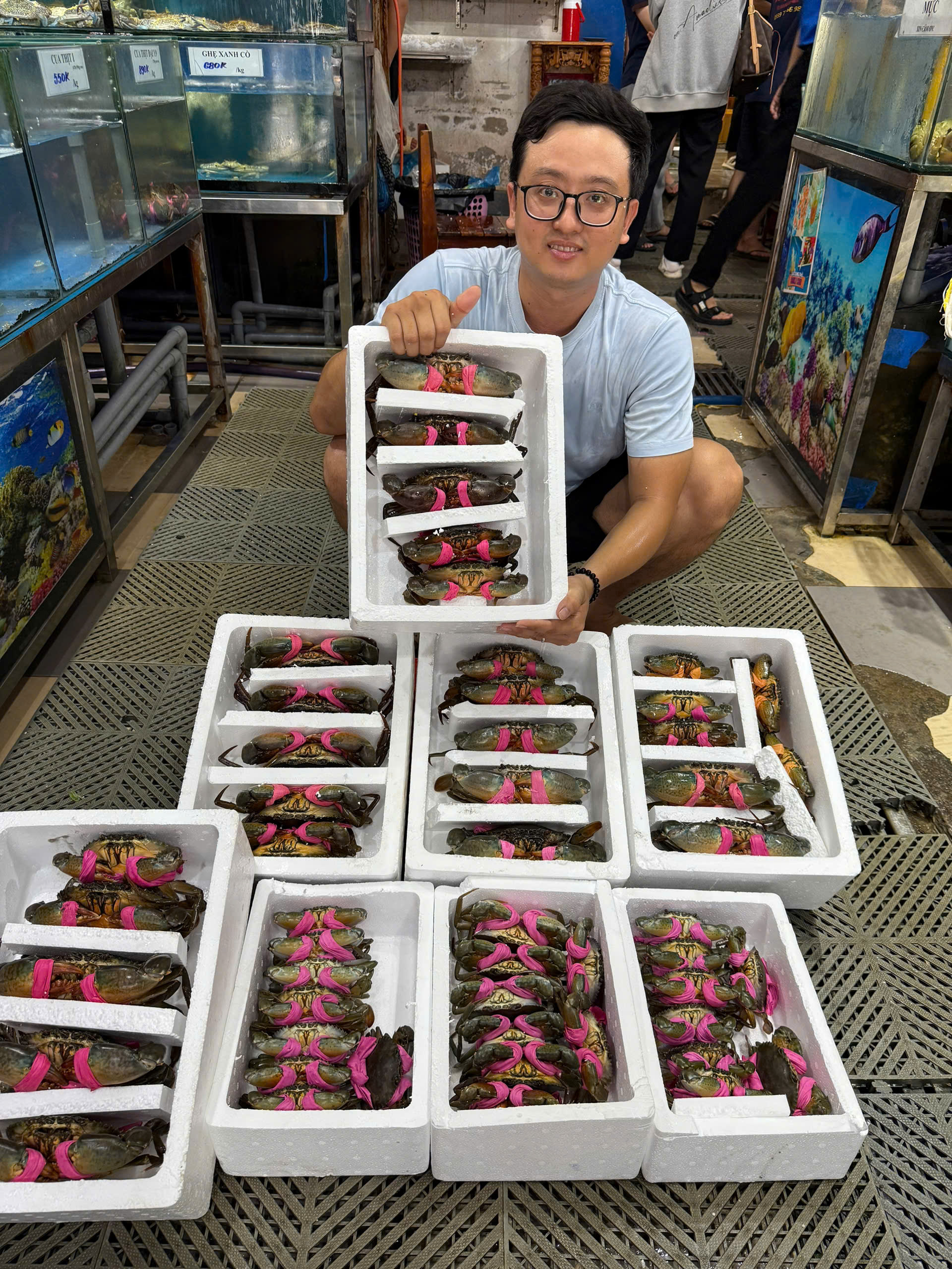 Cua tươi Đăng Quân đóng thùng